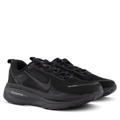 Nike Vomero 18