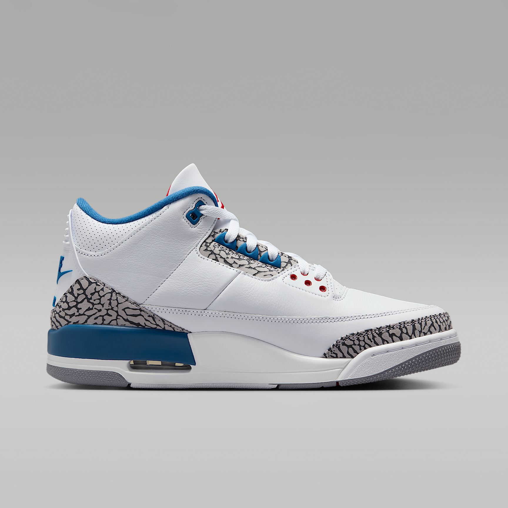 Air Jordan 3 Retro 'True Blue'