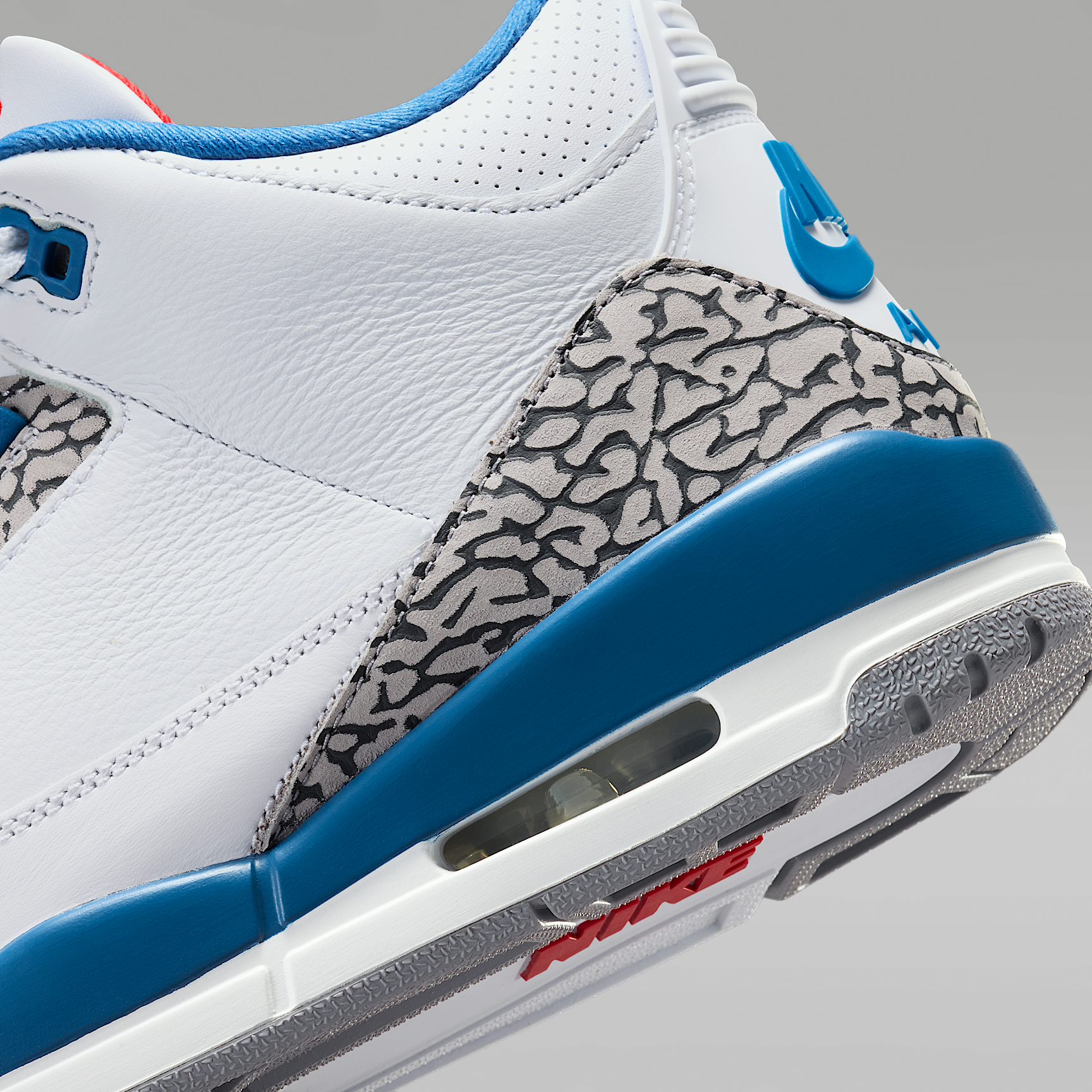 Air Jordan 3 Retro 'True Blue'