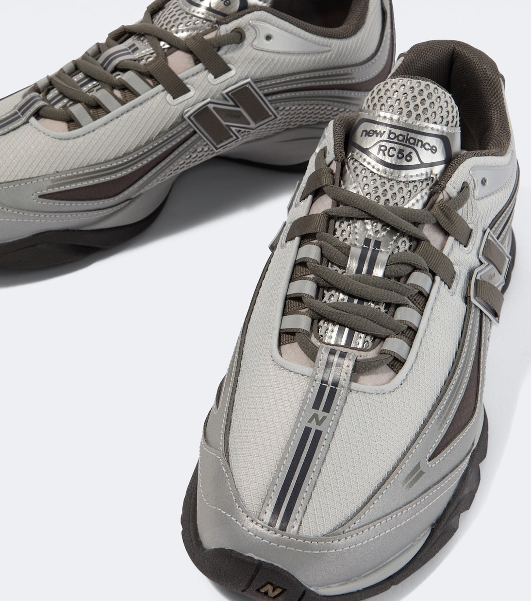 RC56 sneakers